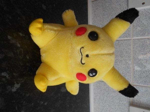 Image 2 of Original Retro 1999 Pikachu Pokémon Plush Soft Toy