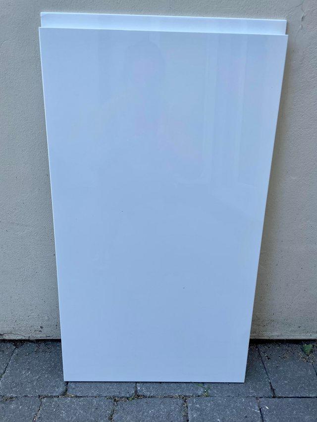 Preview of the first image of Wren Infinity Plus high gloss white cupboard door.