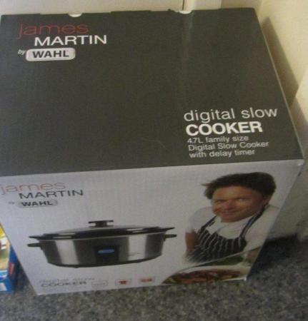 Image 3 of Digital Slow Cooker 4.7 Ltr Large family sized- New in box J