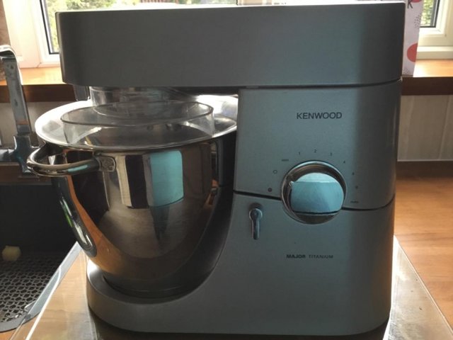 Preview of the first image of Kenwood Titanium KM010 with accessories.