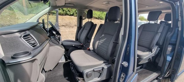 Image 16 of Automatic Luxury Ford Torneo Custom & power wheelchair lift