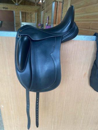 Image 2 of Peter Horobin Stridefree Elite dressage saddle