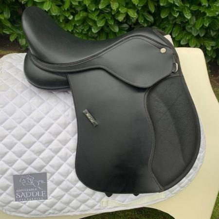 Image 7 of Wintec 15 inch 500 model pony saddle