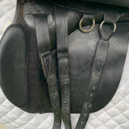 Image 8 of Kent & Masters 17 inch Cob saddle