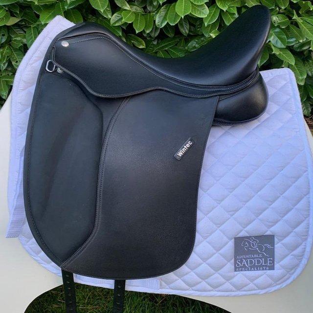 Preview of the first image of Wintec 16.5 inch dressage saddle.