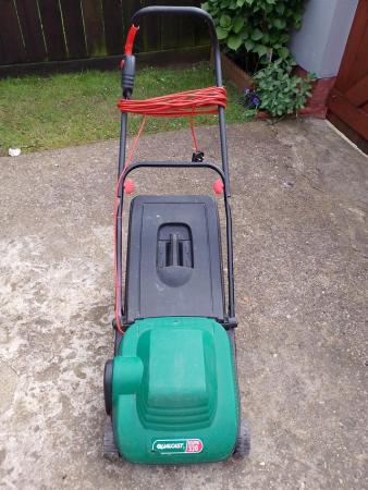 Image 2 of Qualcast Electric Lawnmower