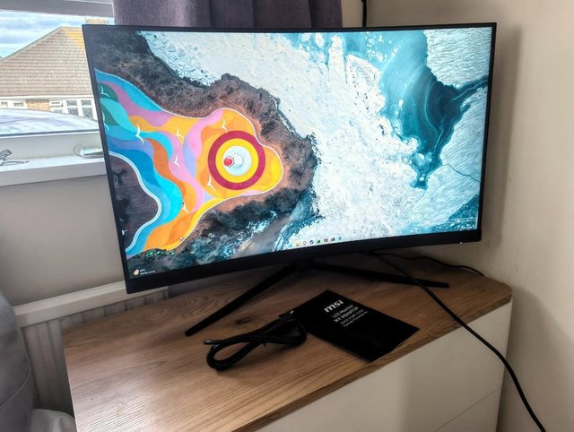 MSI G32CQ4 E2 31.5 Inch Curved Gaming Monitor — Computers & Electronics in Wickford