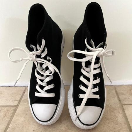 Image 2 of AS-NEW women's black high top flatform trainers. Size 6/39