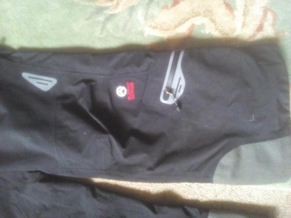 Image 2 of gore tex northface waterproof trousers XL £30. ono