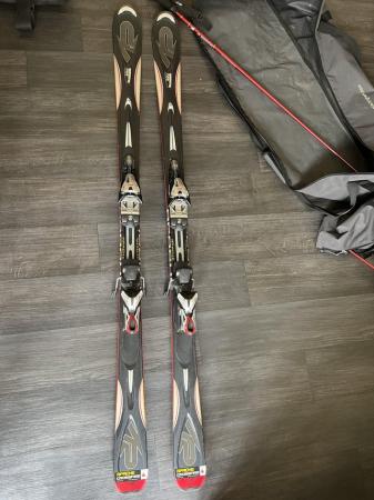 Image 3 of Apache Crossfire 167cm Skis with poles and bag