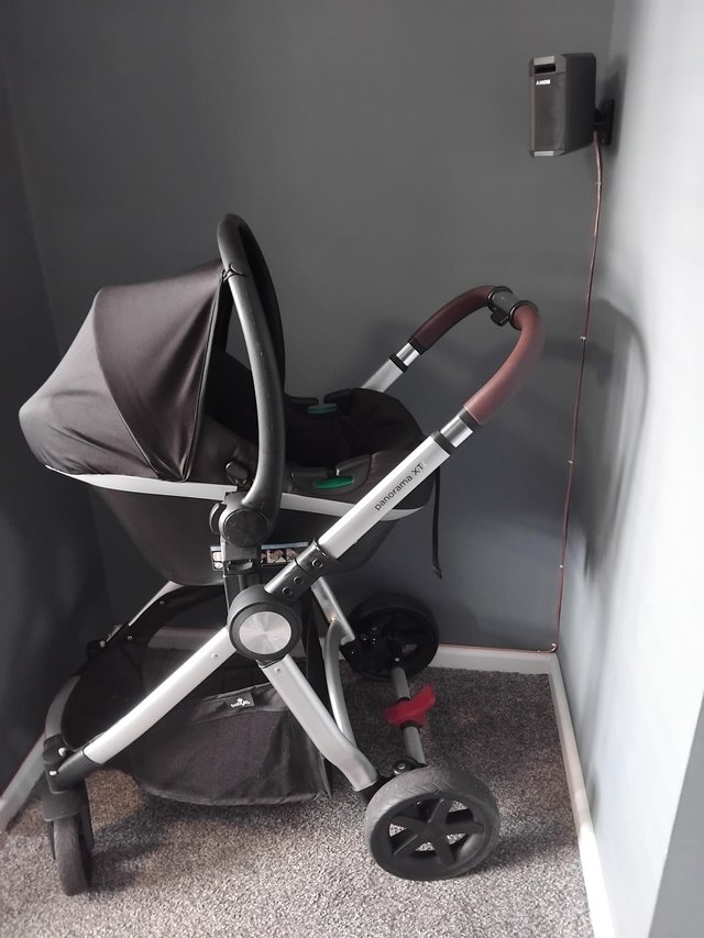 Preview of the first image of Panorama XTi by Babylo 2-in-1 Travel System with Car Seat &.