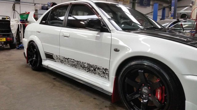 Preview of the first image of Mitsubishi Lancer Evolution GSR 5.