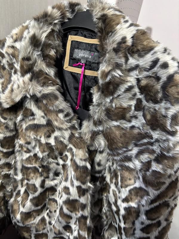 Marks and Spencer - M size Faux Fur lightweight half jacket 