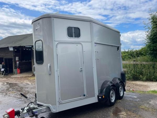 Image 2 of Ifor Williams 506 horse trailer