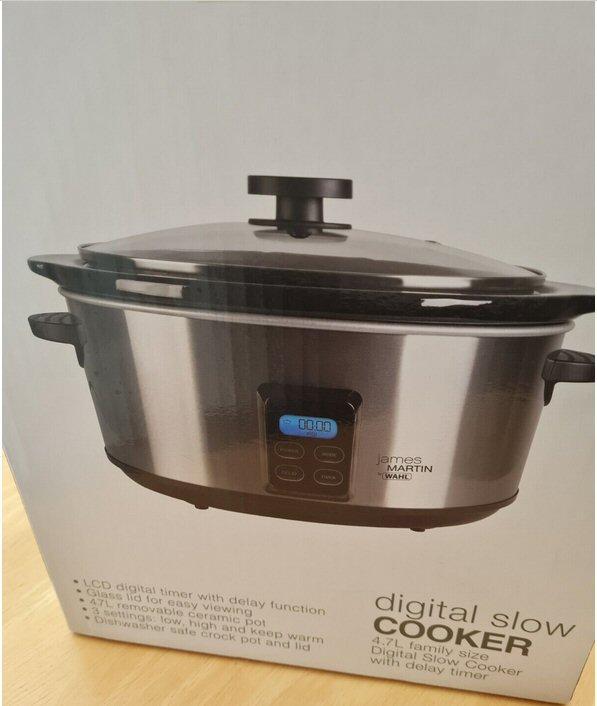Preview of the first image of Digital Slow Cooker 4.7 Ltr Large family sized- New in box J.