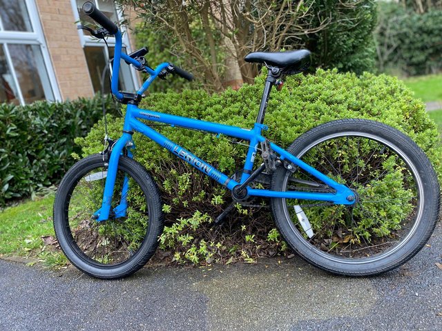 Preview of the first image of Mongoose Legion L10 BMX Blue Bike.