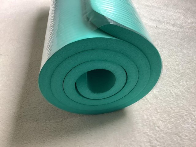 Preview of the first image of KINGDOM GB SUPREME 20mm THICK YOGA MATEXTRA.