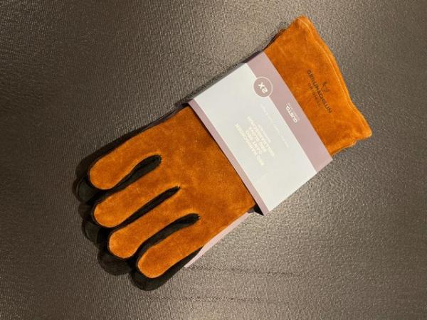 Image 2 of Barbeque gloves, very nice quality