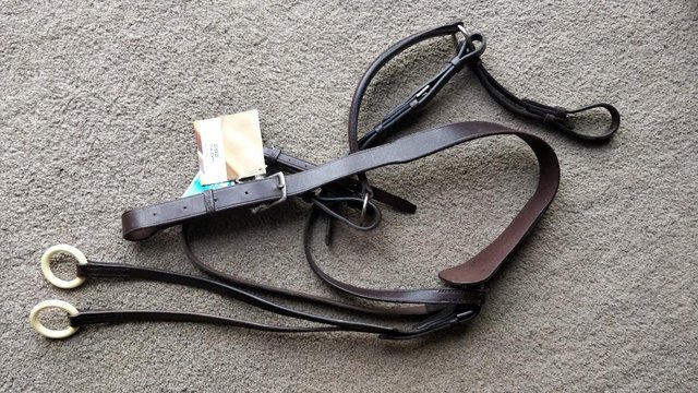 Image 1 of BNWT FULL STUBBEN EBONY HUNTING BREASTPLATE WITH MARTINGALE