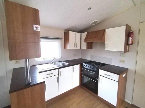Image 6 of 2013 Willerby Sunset Holiday Caravan For Sale Yorkshire