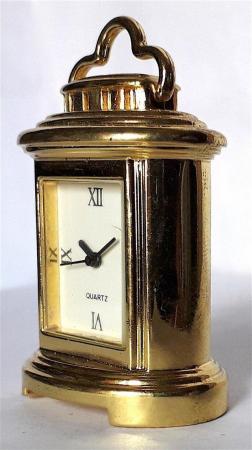 Image 2 of MINIATURE NOVELTY CLOCK - A HANDLED MANTLE