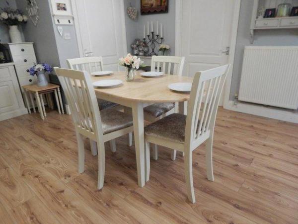 Image 3 of BEECH EXTENDING DINING TABLE / KITCHEN TABLE & 4 CHAIRS