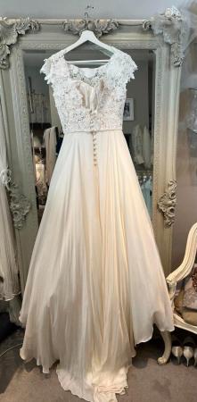 Image 2 of Lyn Ashworth Wedding Dress ' Loves Dream'