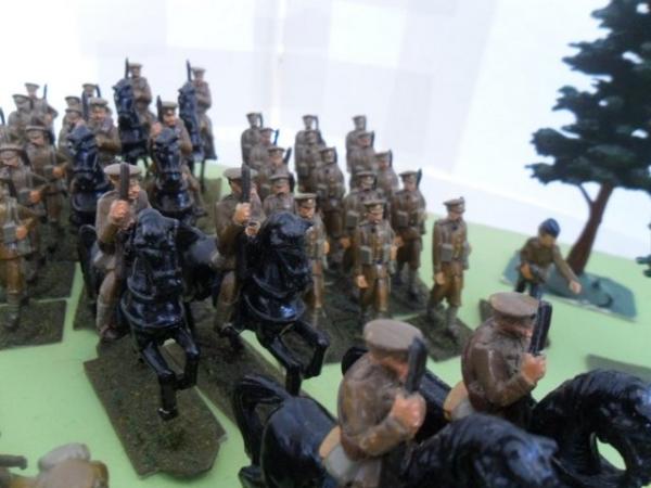 Image 7 of 156 figures First World War British soldiers 40mm Metal.