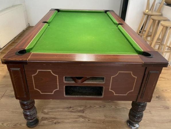 Image 1 of Pool table, snooker table