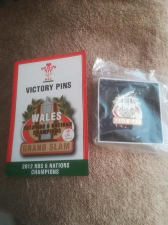 Image 2 of Wales grand slam victory pin 20012 & fact card