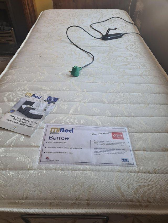 Adjustable electric single bed For Sale in Retford, Notts Preloved