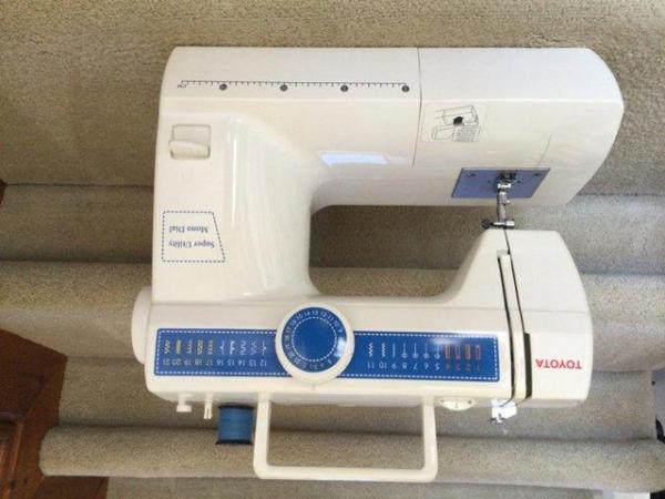 Image 3 of Toyota super utility sewing machine