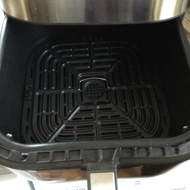 Preview of the first image of Air fryer vortex.    plus 54943661.