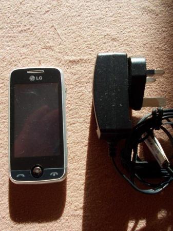 Image 3 of LG GS 290 mobile phone + charger on Vodafone network