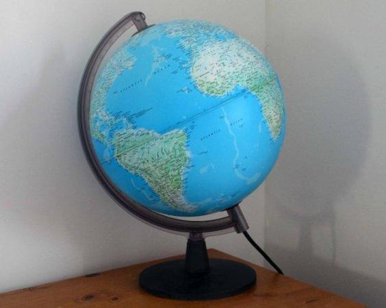 Image 1 of World Globe Desk Lamp Light Illuminated Globe