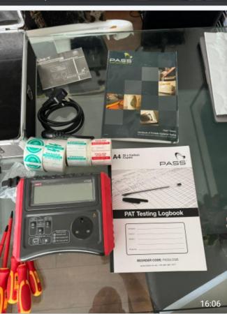 Image 2 of UNI- T UT528 PAT Tester.PAT Professional Kit