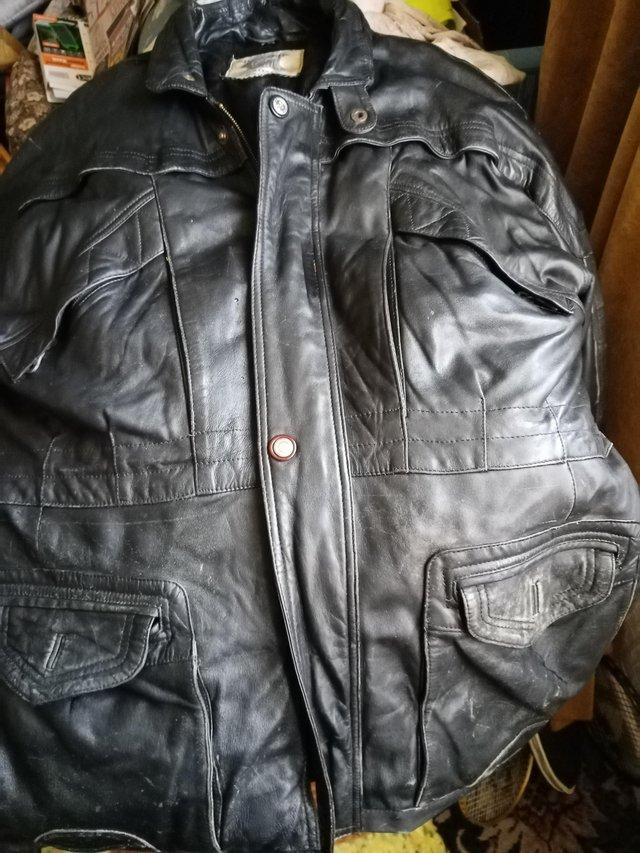 Preview of the first image of SHEEPLAND LEATHER JACKET 44 INCHES CHEST.
