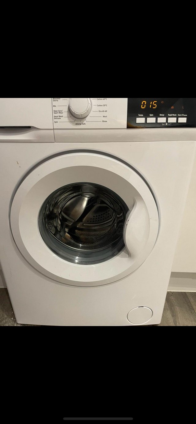 Preview of the first image of Indesit washing machine.