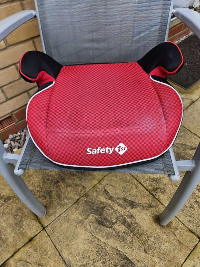 Preview of the first image of Safety First booster seats with isofix base.