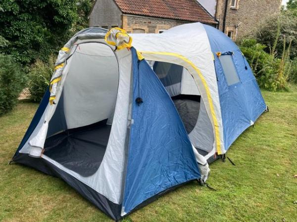 Image 1 of 8 Person Dome tent in blue/ grey