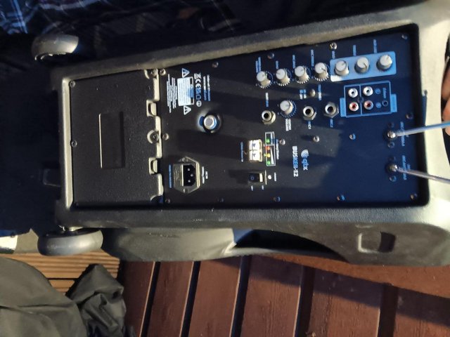 Preview of the first image of BUSKER Portable PA System.