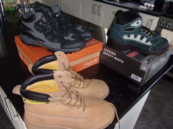 Image 2 of Safety boots..............