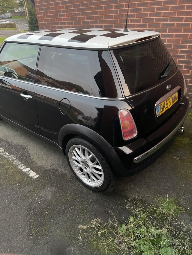 Preview of the first image of Mini Cooper 1.6 petrol great condition.