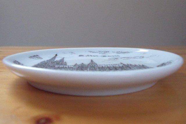 Image 2 of Porzella (Germany) Cologne Cathedral ceramic souvenir plate.