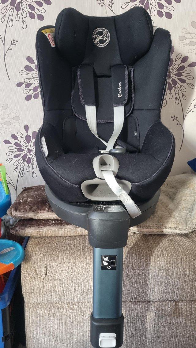 Preview of the first image of Cybex isofix car seat *collection only*.