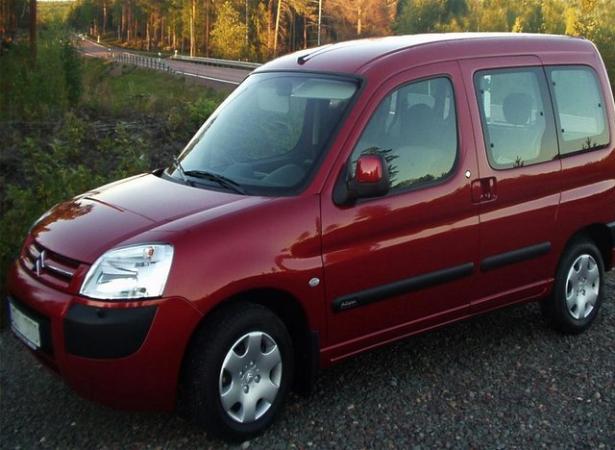 Image 2 of Citroen berlingo , peugeot partner all spare parts available