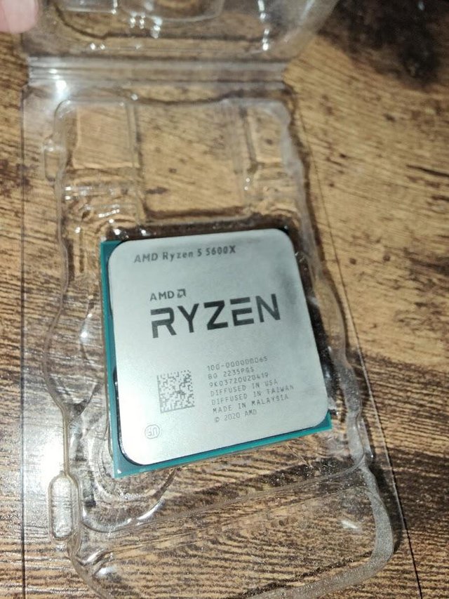 Preview of the first image of Ryzen 5 5600x Processor AM4.