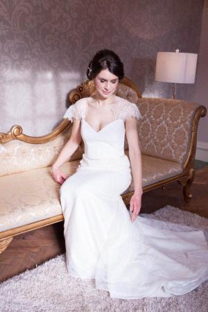 Image 2 of Beautiful and classic Stephanie Allin Freya bridal gown