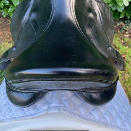 Image 15 of Kent & Masters 17.5” S-Series Compact saddle