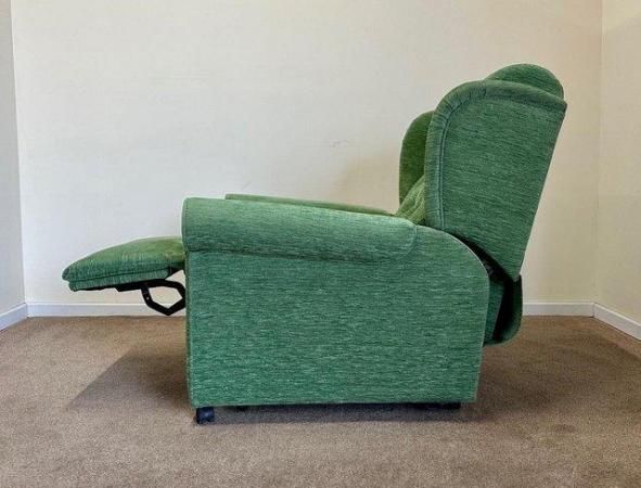 Image 9 of LUXURY ELECTRIC RISER RECLINER GREEN CHAIR ~ CAN DELIVER